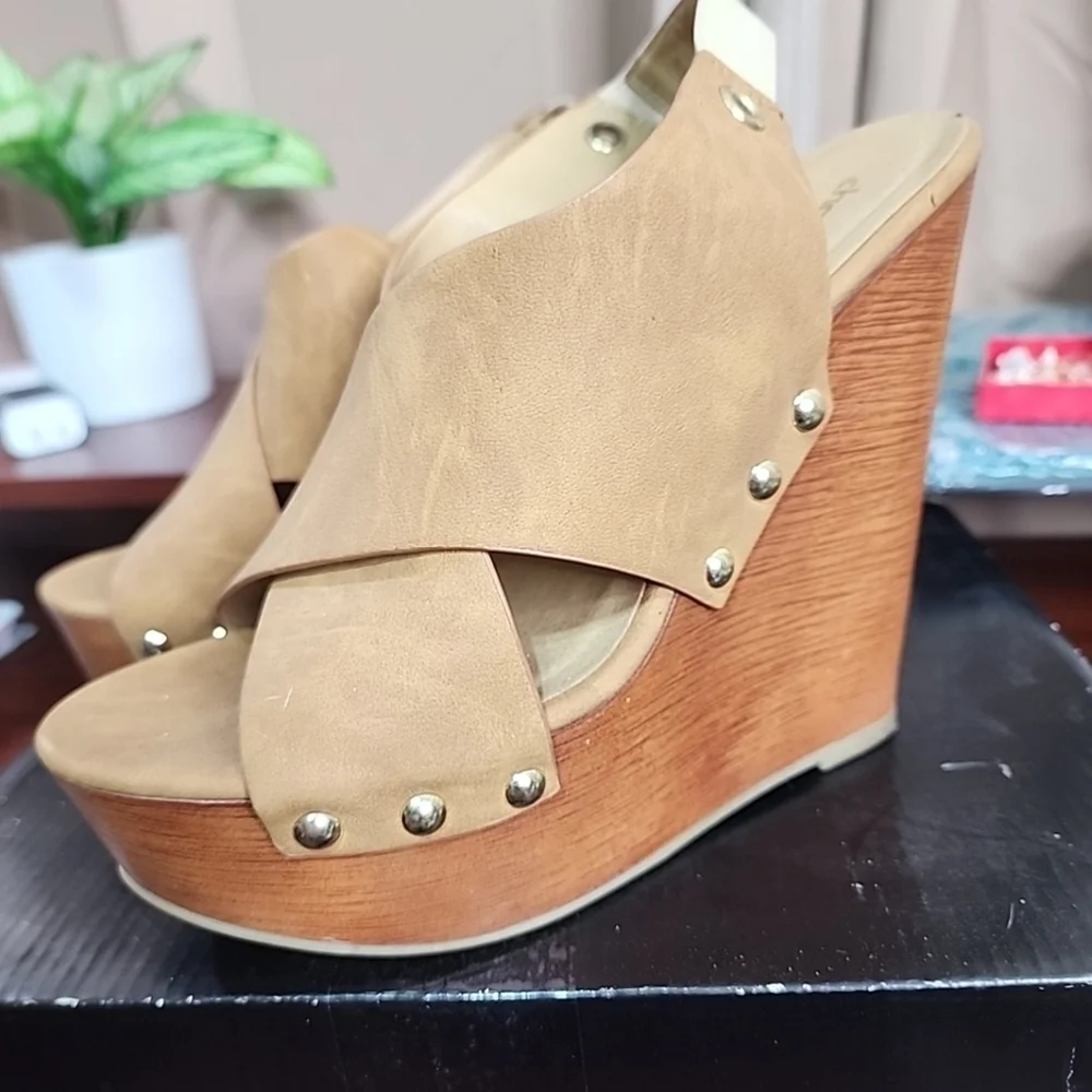 Charlotte Russe Wedges. Size 8